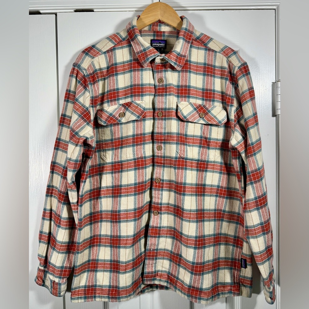 Patagonia Men's Red and Cream Plaid Jacket Large